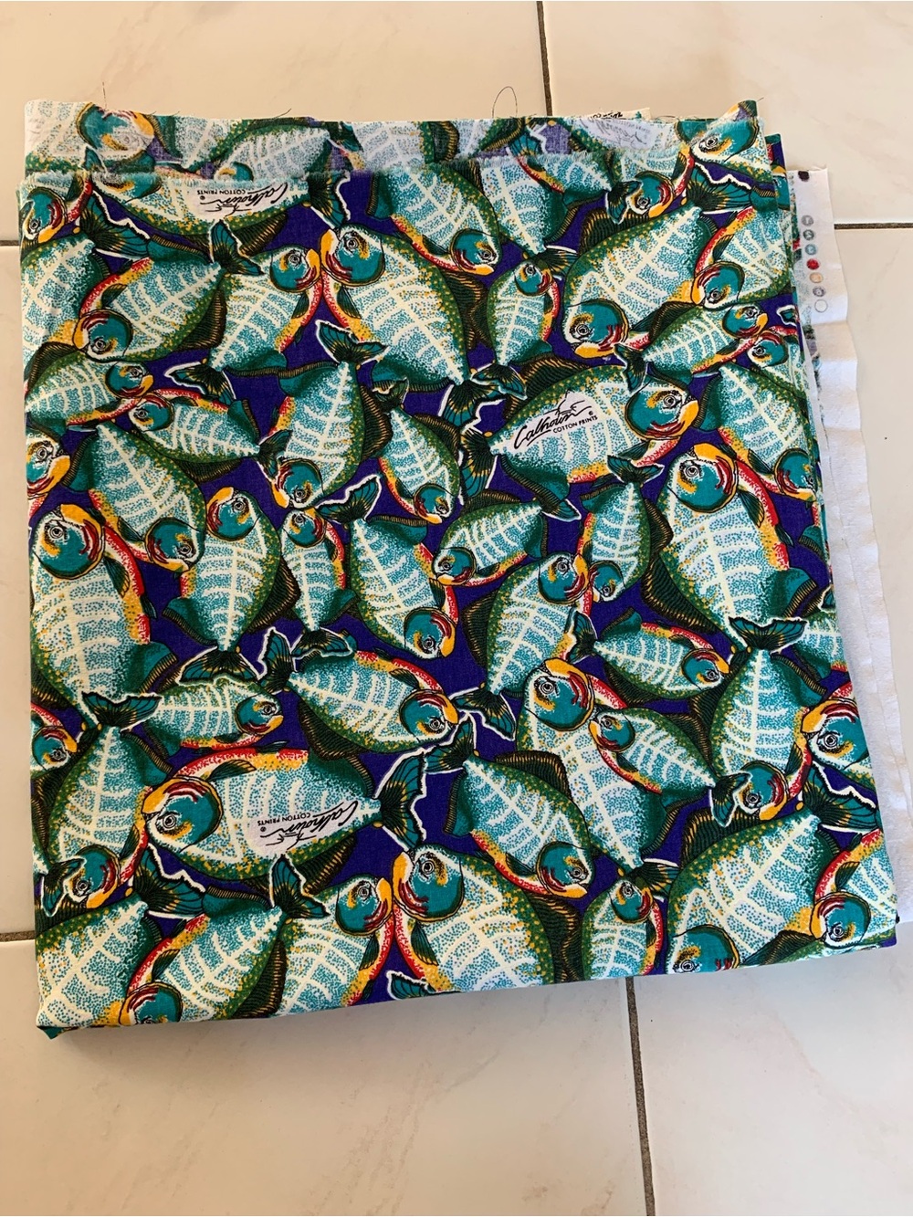 Calhoun Cotton Prints Piranha Fabric - Vintage sewing fabric